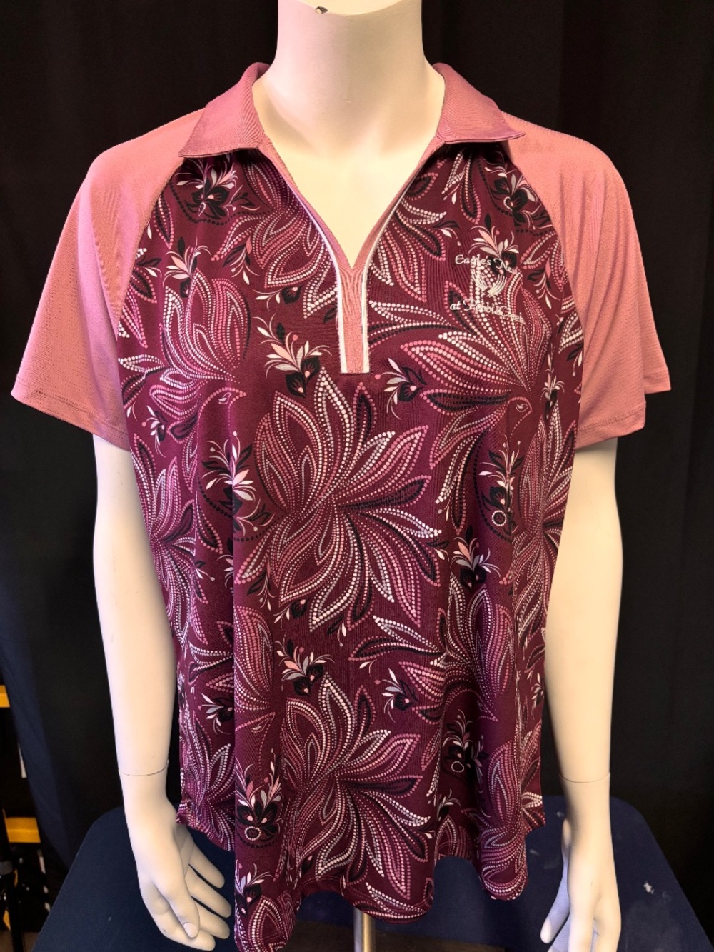 Nice womens XL Sport Haley beautiful golf shirt